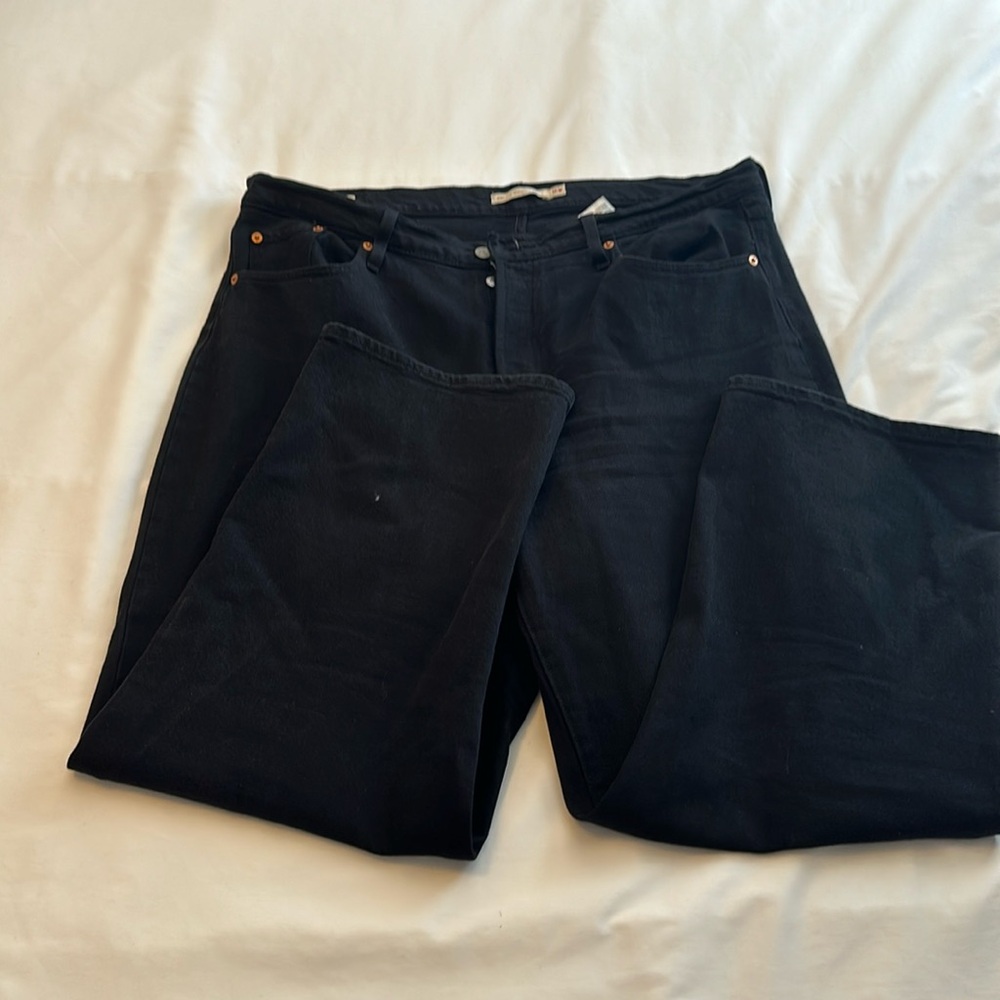 black levi’s jeans